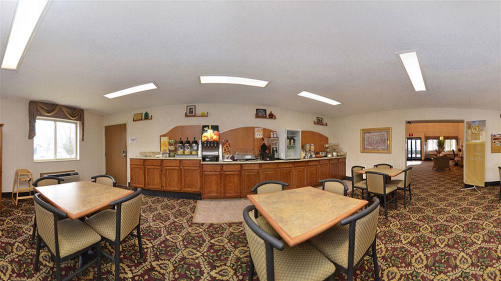 Quality Inn & Suites Woodstock Near Lake Geneva エクステリア 写真